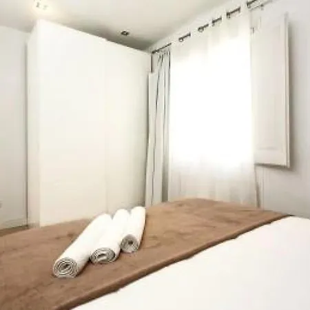 Mab2 - Mab2 - Apt At Street Level With Private Terrace *