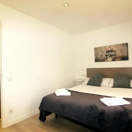Mab2 - Mab2 - Apt At Street Level With Private Terrace * Barcelona